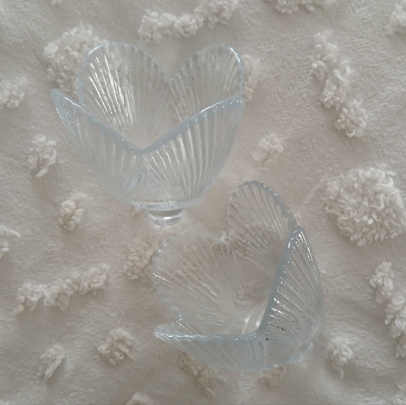 Pair clear Glass Peg Votive Holders Shell ribbed - Picture 4 of 6